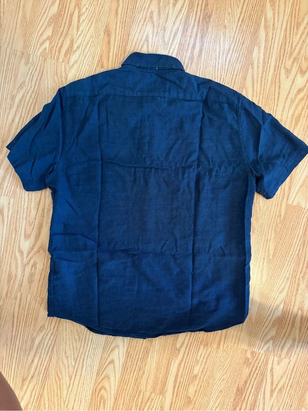 Banana Republic Navy Short-Sleeve Linen Button-Down Shirt Oxford untucked fit